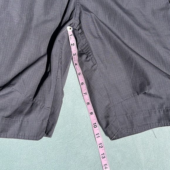 Men’s Lightweight, Grey Cargo Shorts - Picture 5 of 12